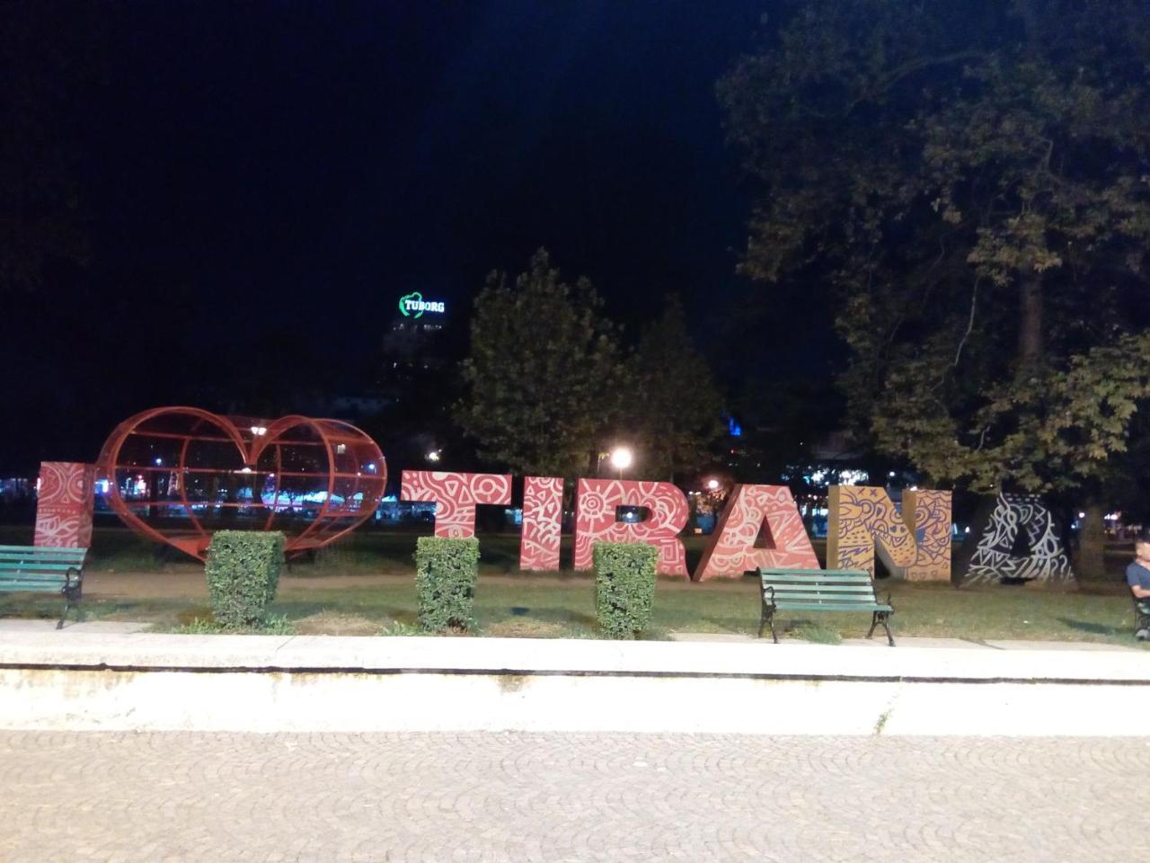 Luxury Tirana Apartment Ngoại thất bức ảnh
