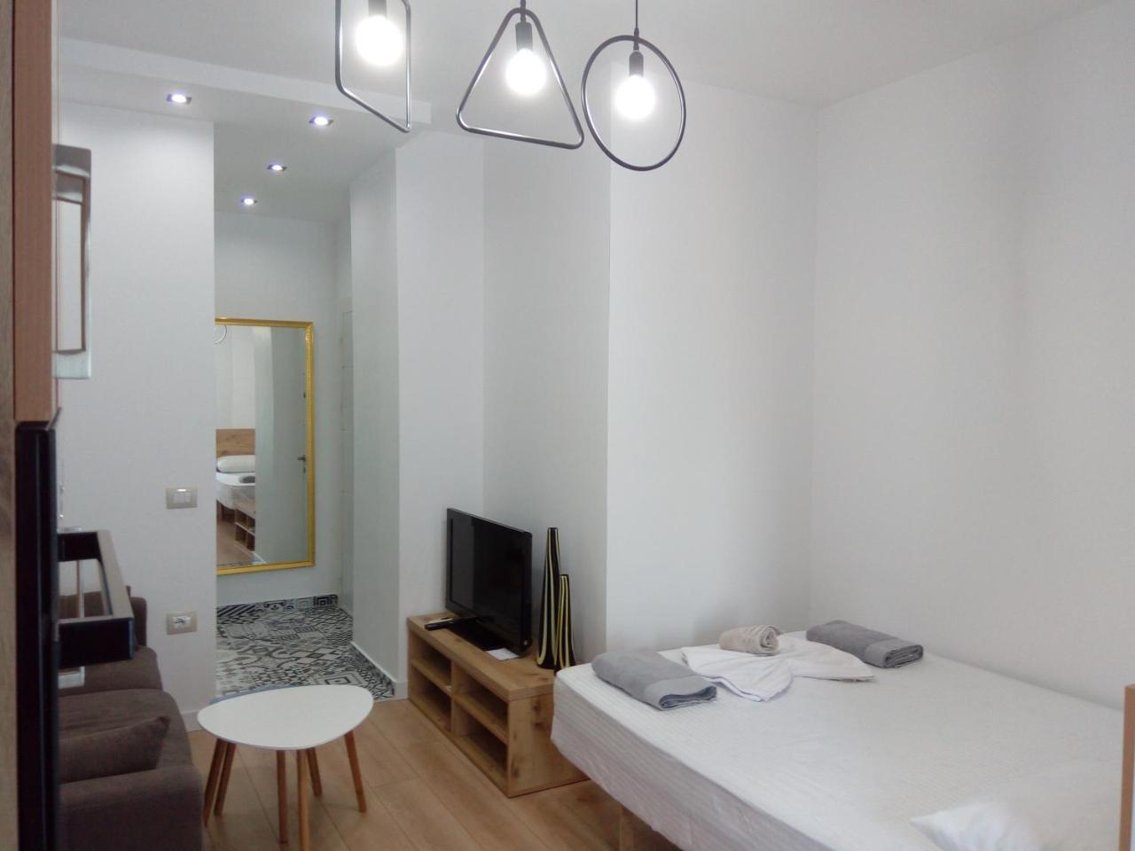 Luxury Tirana Apartment Ngoại thất bức ảnh